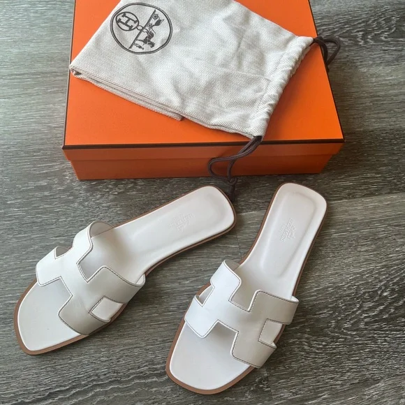 Hermes White Slide Sandals 38.5 - Picture 3 of 15